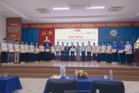 KHOA CƠ KHÍ TỔ CHỨC HỘI THẢO CHUYÊN NGÀNH VÀ TRAO HỌC BỔNG 230 TRIỆU CHO SINH VIÊN KHÓ KHĂN ẢNH HƯỞNG LŨ LỤT NĂM 2025