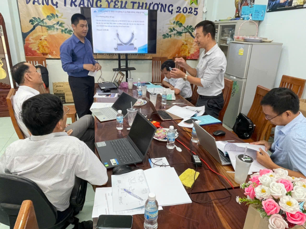 Khoa Cơ khí tổ chức nghiệm thu hai đề tài Nghiên cứu khoa học cấp Trường đợt 2 năm 2025