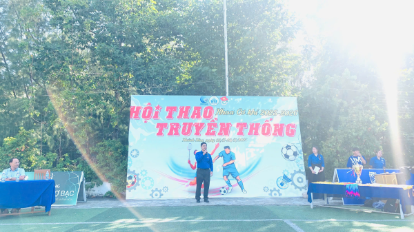 CHUNG KẾT GIẢI BÓNG ĐÁ & BẾ MẠC HỘI THAO TRUYỀN THỐNG SV KHOA CƠ KHÍ 2025–2026