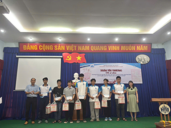 KHOA CƠ KHÍ TỔ CHỨC XUÂN YÊU THƯƠNG TẾT CHIA SẺ 2026