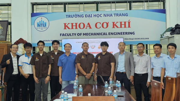 KHOA CƠ KHÍ TỔ CHỨC LỄ ĐÓN TIẾP ĐOÀN SINH VIÊN RAJAMANGALA UNIVERSITY OF TECHNOLOGY ISAN (THÁI LAN) SANG THỰC TẬP VÀ TRAO ĐỔI HỌC THUẬT QUỐC TẾ