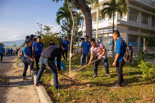 TỔNG KẾT CÔNG TÁC ĐOÀN VÀ PHONG TRÀO THANH NIÊN  NĂM HỌC 2020 – 2021