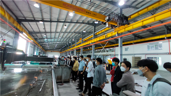 BỘ MÔN CHẾ TẠO MÁY ĐƯA SINH VIÊN KHÓA 63 THAM QUAN CÔNG TY TNHH STEINSVIK