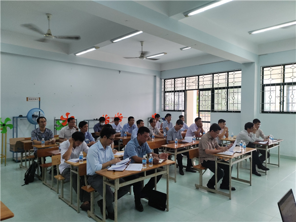 HỘI NGHỊ VIÊN CHỨC - NGƯỜI LAO ĐỘNG VÀ TỔNG KẾT NĂM HỌC 2021-2022