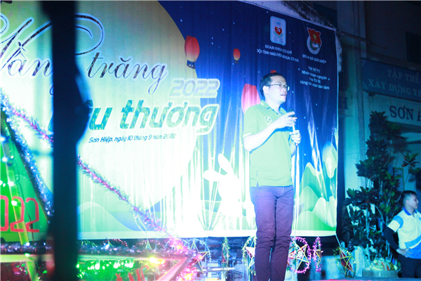 ĐOÀN KHOA CƠ KHÍ TỔ CHỨC THÀNH CÔNG CHƯƠNG TRÌNH TRUNG THU “VẦNG TRĂNG YÊU THƯƠNG 2022”