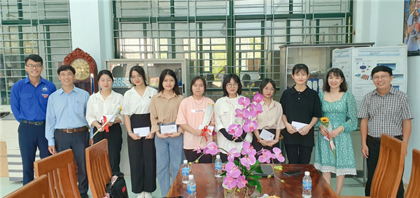 KHOA CƠ KHÍ TỔ CHỨC GẶP MẶT CHÚC MỪNG 20/10