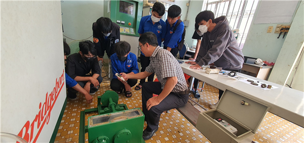 BỘ MÔN CHẾ TẠO MÁY TỔ CHỨC GẶP MẶT TÂN SINH VIÊN 