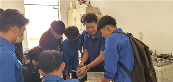 BỘ MÔN CHẾ TẠO MÁY TỔ CHỨC GẶP MẶT TÂN SINH VIÊN 