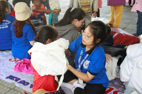 ĐỘI TÌNH NGUYỆN KHOA CƠ KHÍ TỔ CHỨC CHƯƠNG TRÌNH TÌNH NGUYỆN “XUÂN GẮN KẾT – TẾT SẺ CHIA 2023”