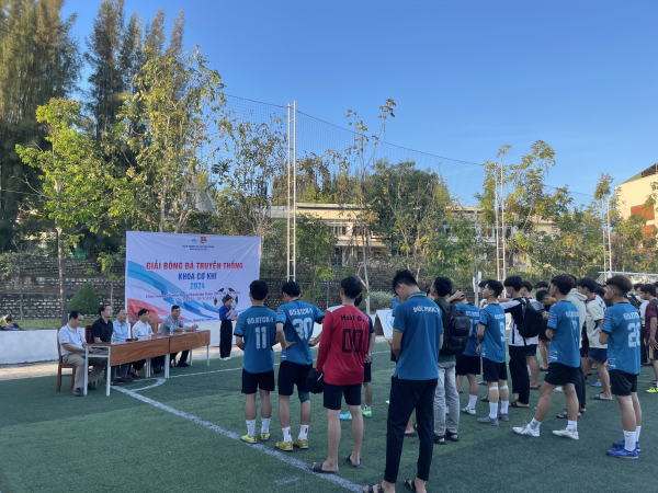 KHAI MẠC GIẢI BÓNG ĐÁ TRUYỀN THỐNG KHOA CƠ KHÍ 2024