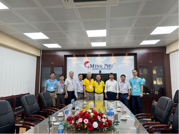 ĐOÀN CÔNG TÁC TRƯỜNG ĐẠI HỌC NHA TRANG THĂM VÀ LÀM VIỆC TẠI TẬP ĐOÀN MINH PHÚ