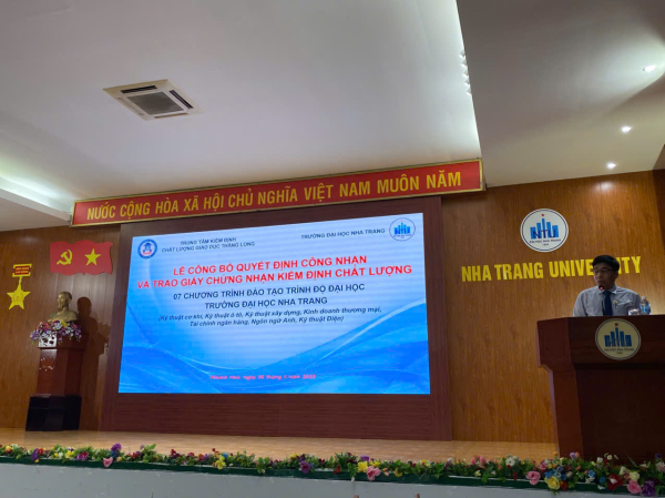 LỄ TRAO CHỨNG NHẬN KIỂM ĐỊNH CHẤT LƯỢNG ĐÀO TẠO NGÀNH KỸ THUẬT CƠ KHÍ 