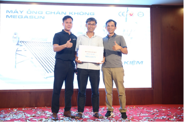 GIẢI BÓNG ĐÁ TRANH CÚP VISRAE 2025 CHÀO MỪNG ĐẠI HỘI ĐẢNG BỘ TRƯỜNG ĐẠI HỌC NHA TRANG LẦN THỨ XXII