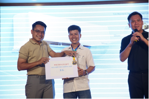 GIẢI BÓNG ĐÁ TRANH CÚP VISRAE 2025 CHÀO MỪNG ĐẠI HỘI ĐẢNG BỘ TRƯỜNG ĐẠI HỌC NHA TRANG LẦN THỨ XXII