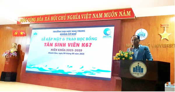 LỄ GẶP MẶT VÀ TRAO HỌC BỔNG TÂN SINH VIÊN K67 – KHOA CƠ KHÍ